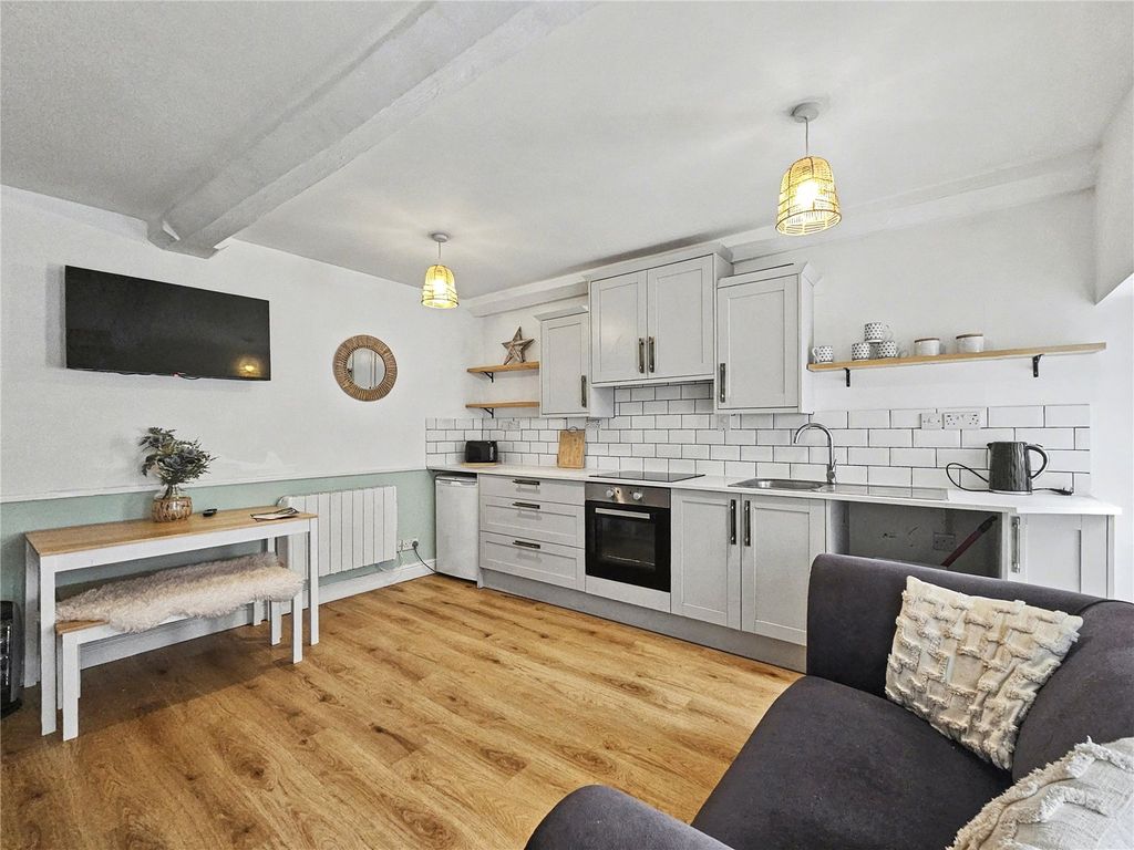 Property photo 2 of 11 Picture No. 09