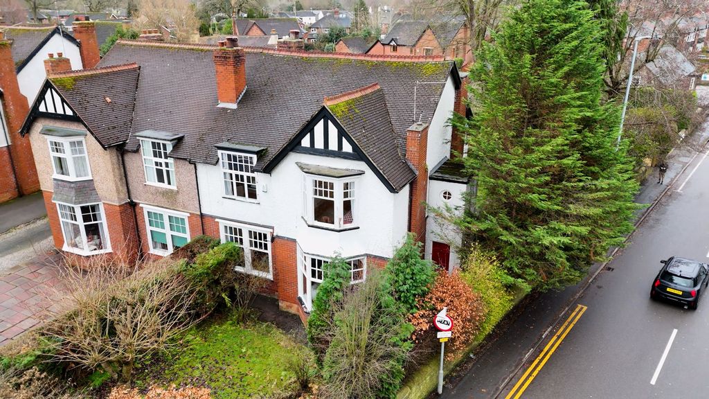 Property photo 1 of 28