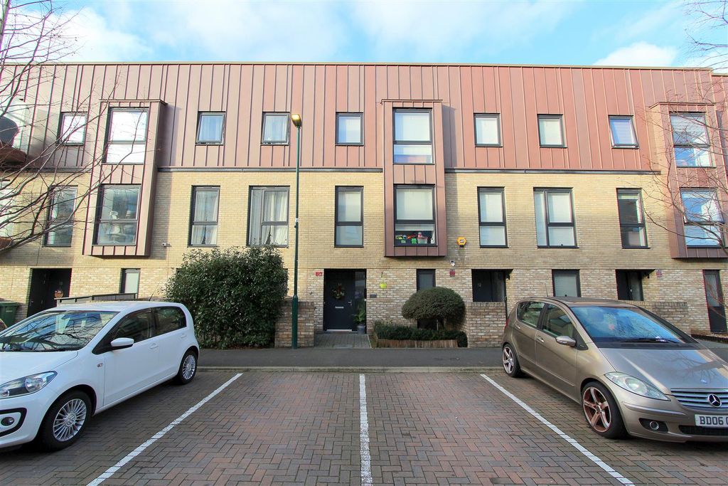 Property photo 1 of 19 Front.Jpg