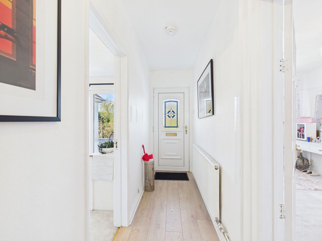 Property photo 2 of 35 Photo 25