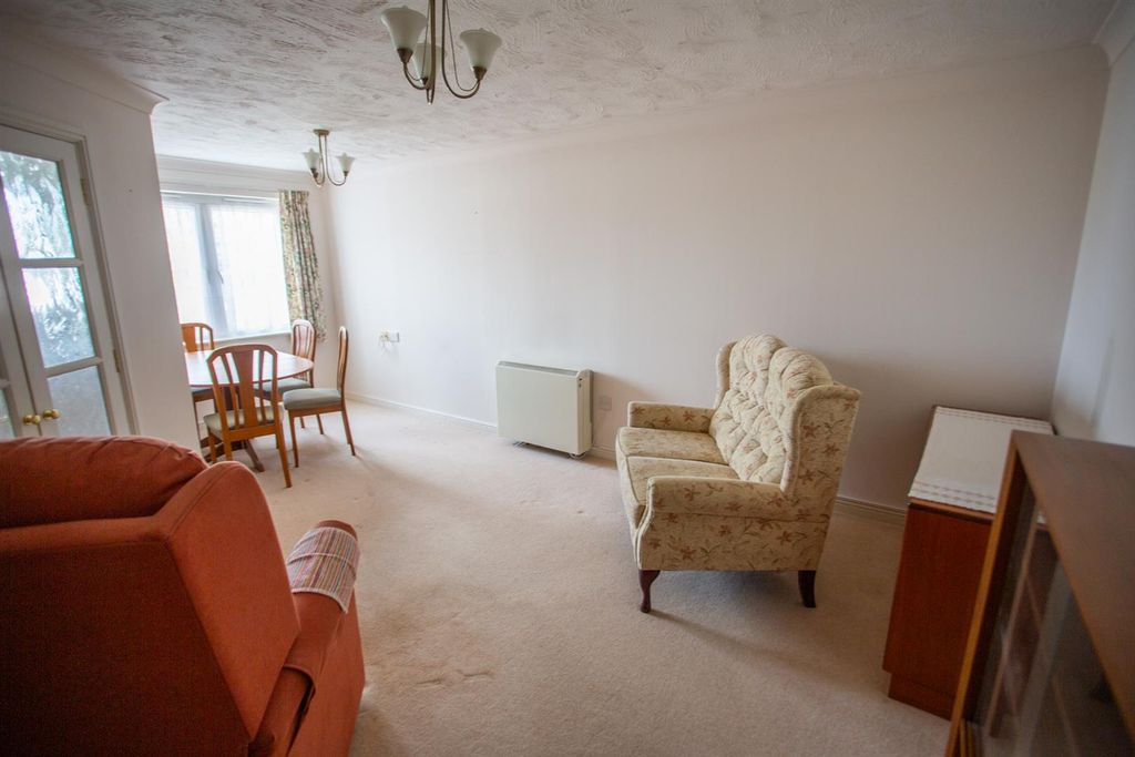 Property photo 3 of 7 Derb9412.Jpg