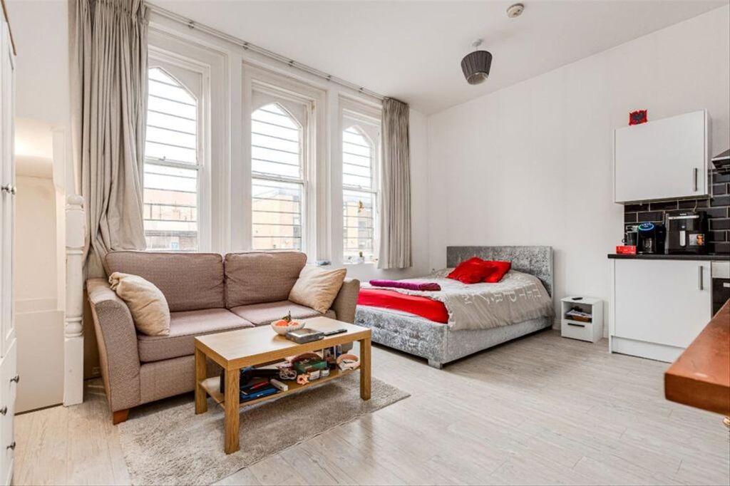 Property photo 3 of 4