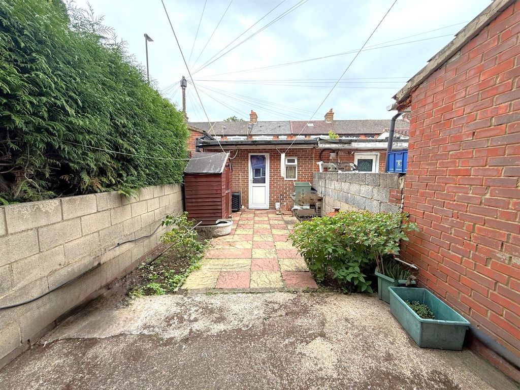 Property photo 2 of 11