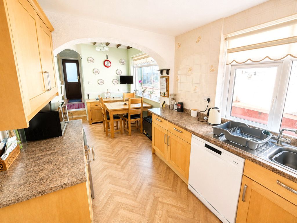 Property photo 2 of 21 Picture No. 05
