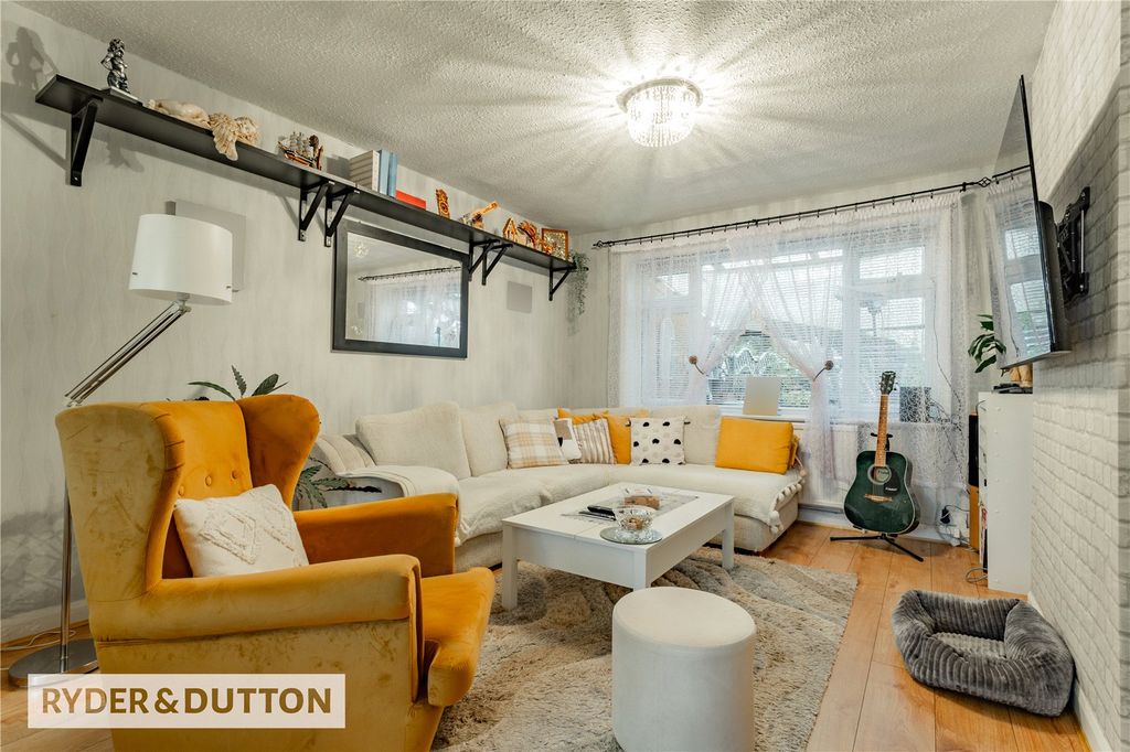 Property photo 3 of 27 Picture No. 17