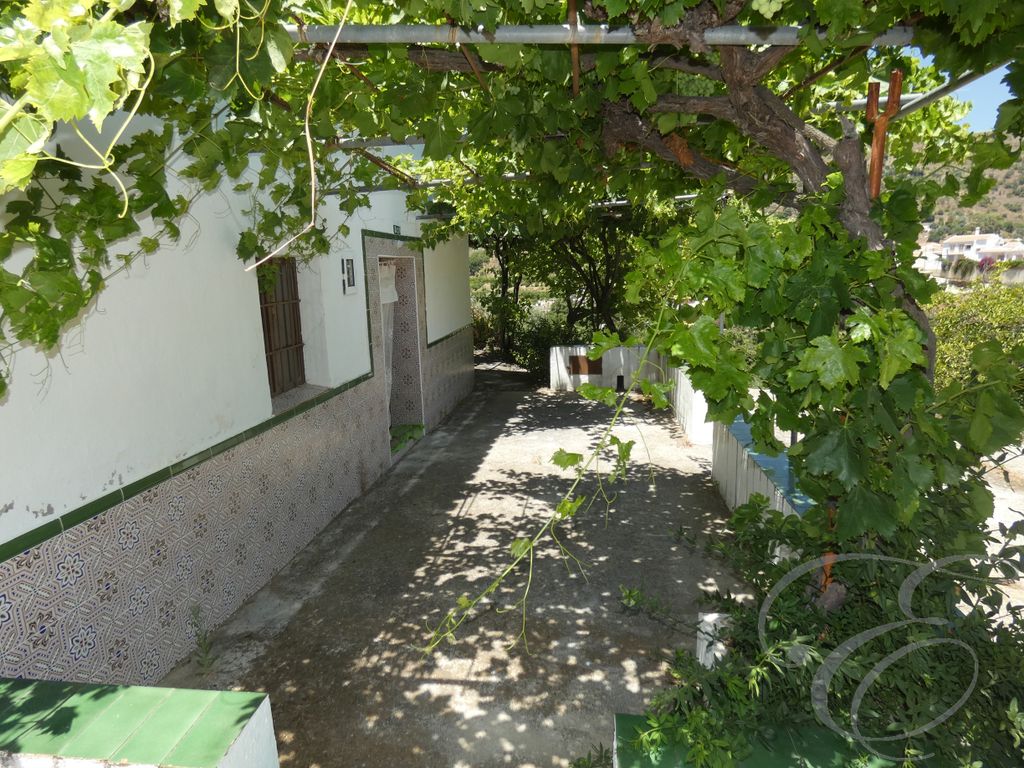 Property photo 3 of 14