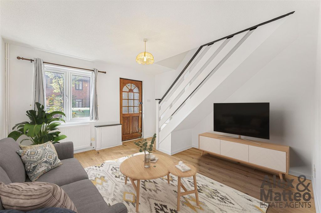 Property photo 2 of 10 Simms Road