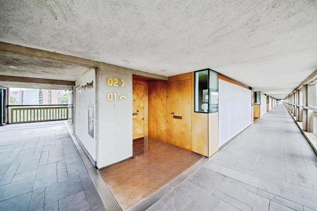 Property photo 2 of 15 Pbox-Img.Jpg