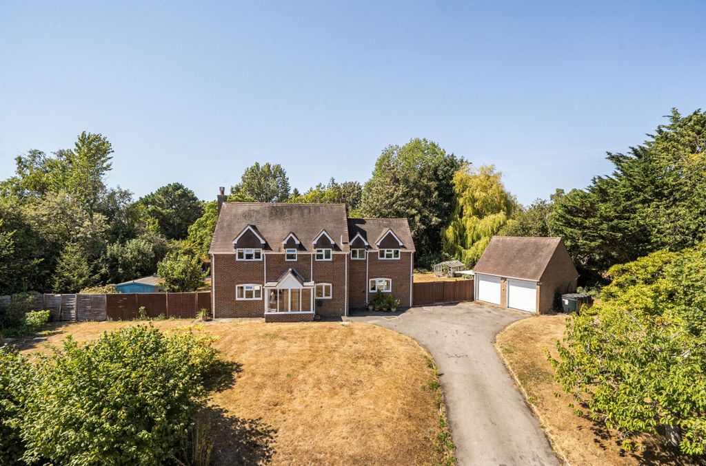 Property photo 1 of 32
