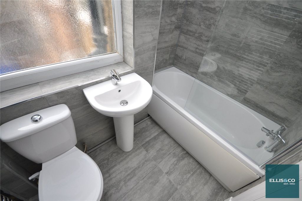 Property photo 3 of 9 Picture No. 02