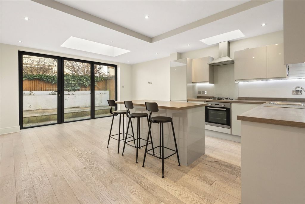 Property photo 1 of 12 Kitchen