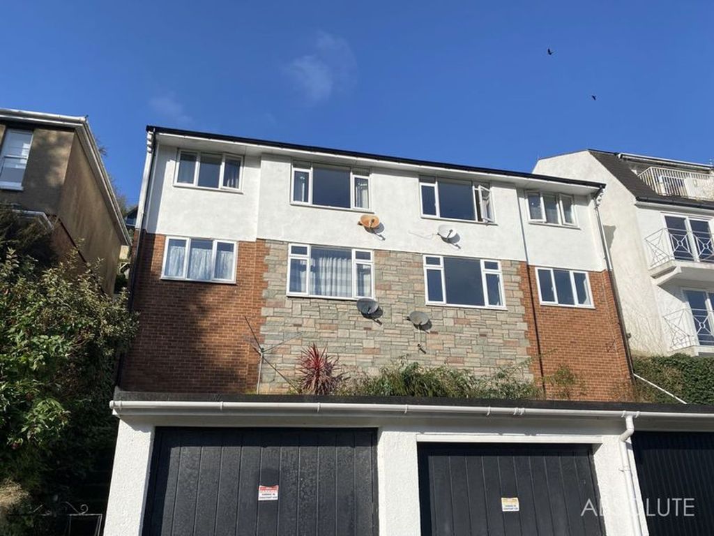 Property photo 1 of 2