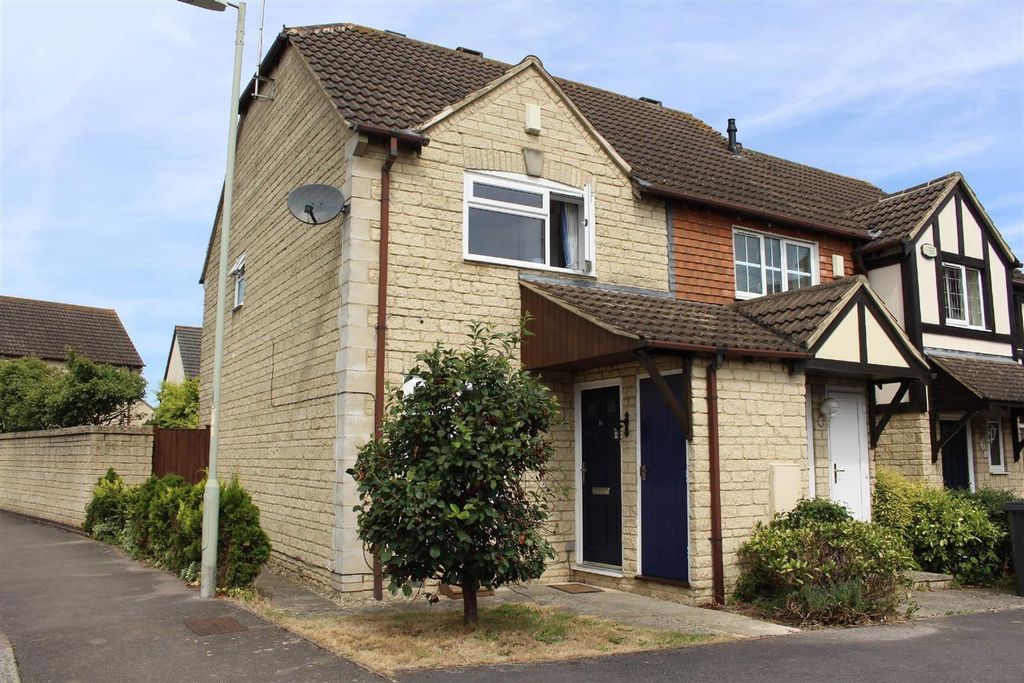Property photo 2 of 8
