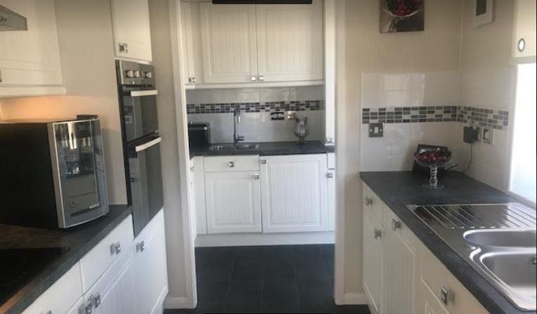 Property photo 3 of 12 12 Leven Park, Kinross, Kitchen