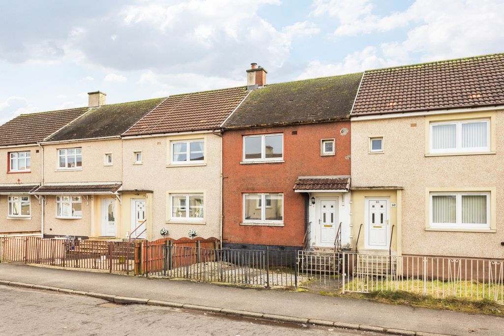 Property photo 1 of 15 62 Ballochnie Drive 01