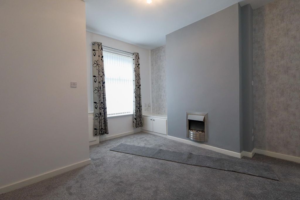 Property photo 2 of 17 Img_5690.Jpg