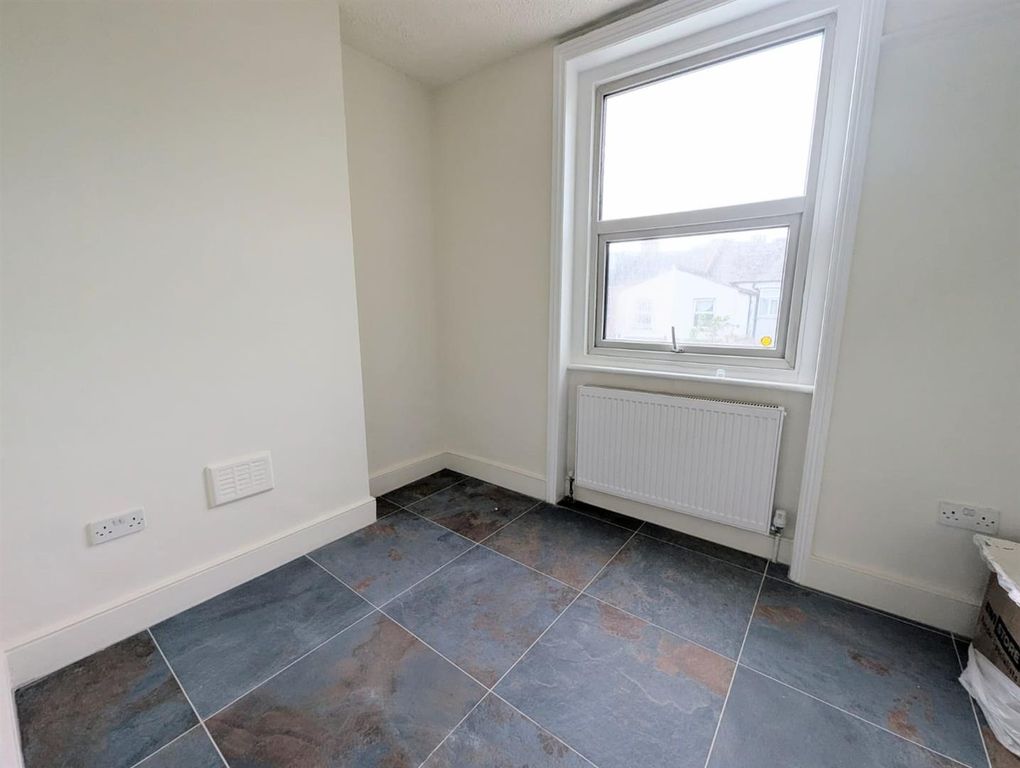 Property photo 3 of 11 Whatsapp Image 2026-04-10 At 16.42.49.Jpeg