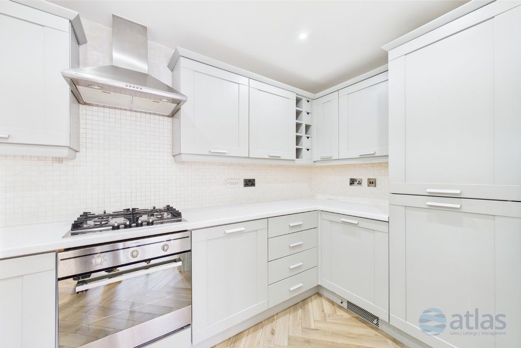 Property photo 2 of 13 Kitchen