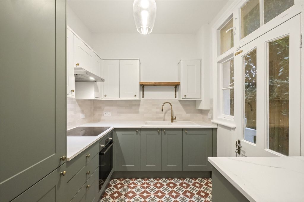 Property photo 2 of 27 Picture No. 04