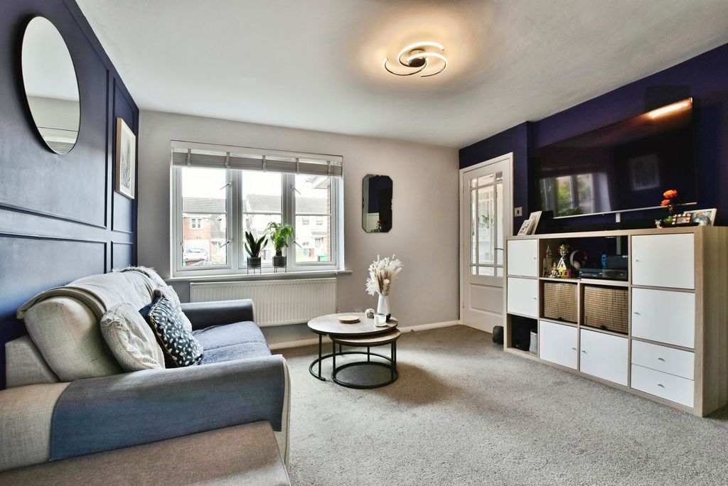 Property photo 2 of 23 Pbox-Img.Jpg