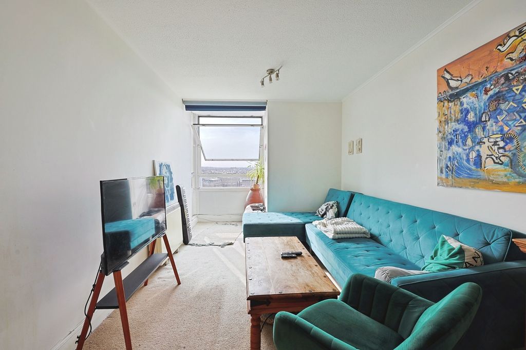 Property photo 1 of 19 Pbox-Img.Jpg