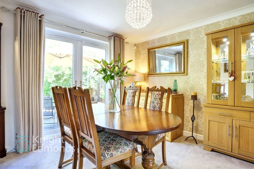 Property photo 3 of 18 Dining Room