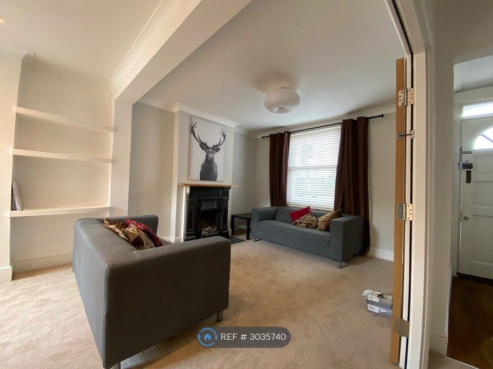 Property photo 3 of 17