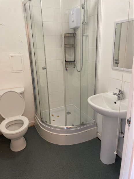 Property photo 3 of 5