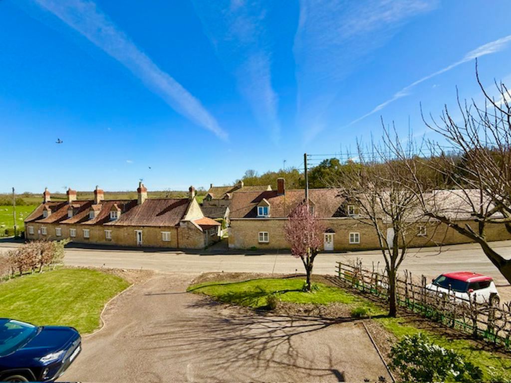 Property photo 2 of 22 Photo 14