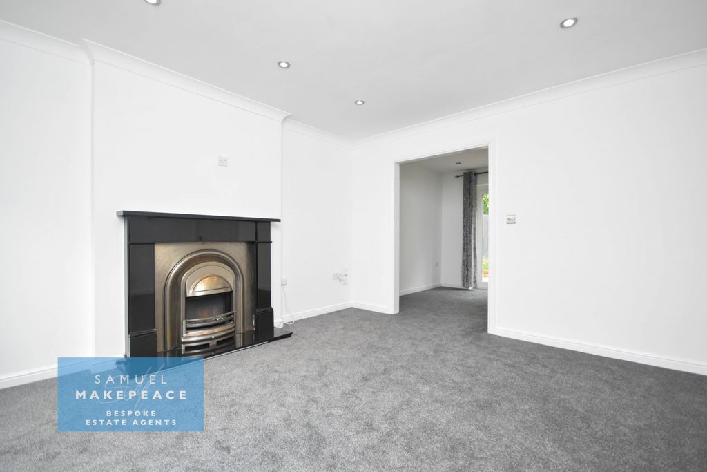 Property photo 3 of 37 Gallery