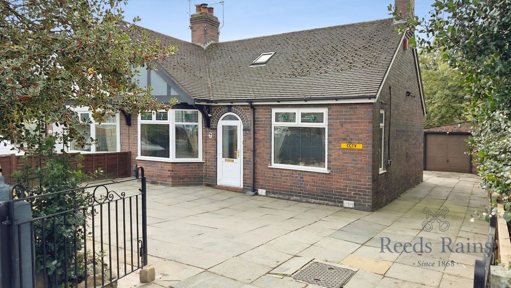 Property photo 1 of 16 Front