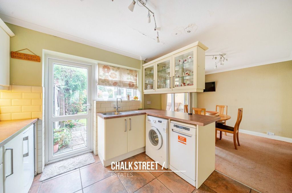 Property photo 3 of 20