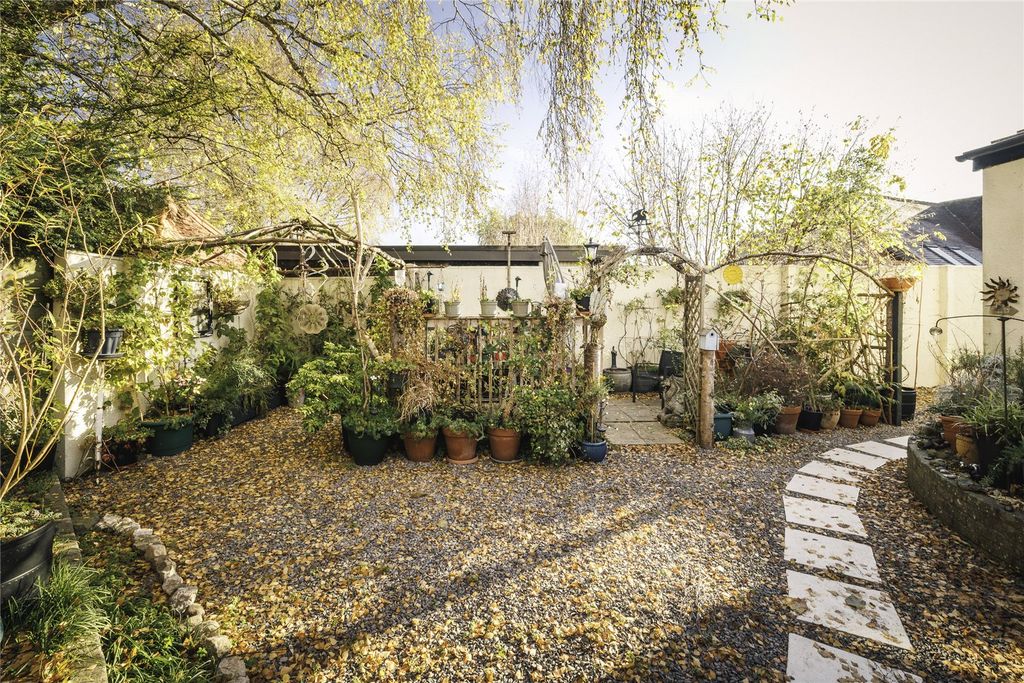 Property photo 3 of 17 Picture No. 14