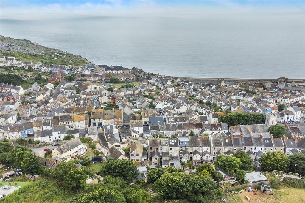 Property photo 1 of 11 Fortuneswell.Jpg