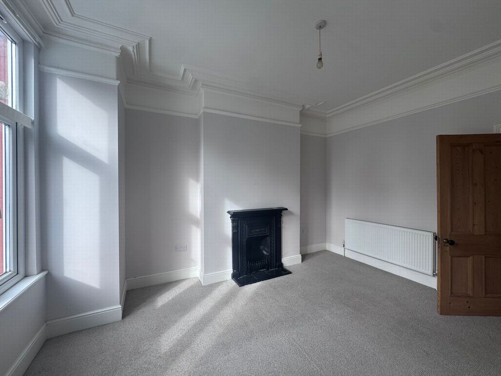 Property photo 3 of 14 Photo 3