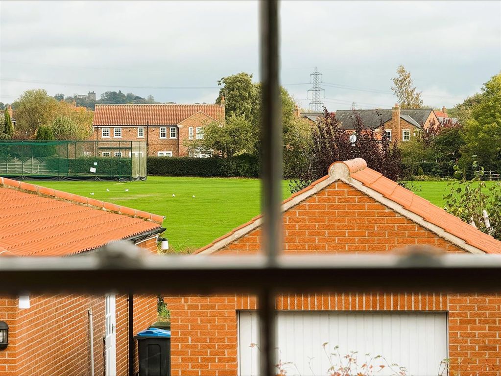 Property photo 2 of 12 Processed-Bce4B749-9C2F-44CD-A989-2D8Fa0B801E4.Jpe