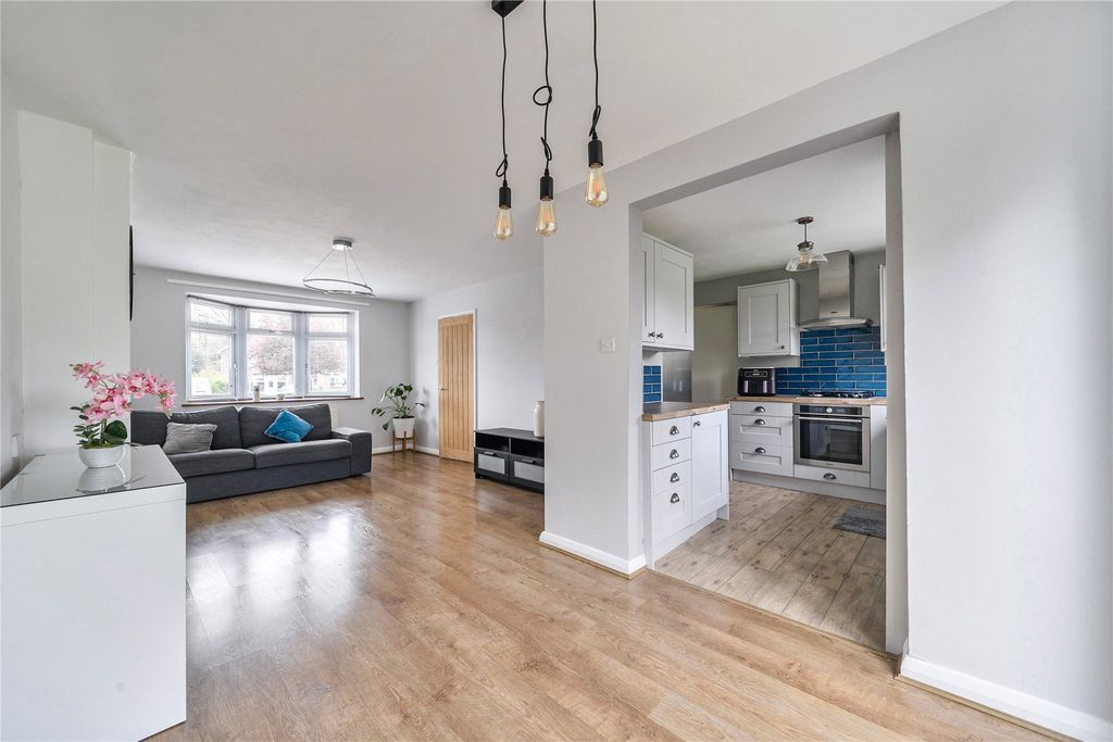 Property photo 3 of 19 Picture No. 11