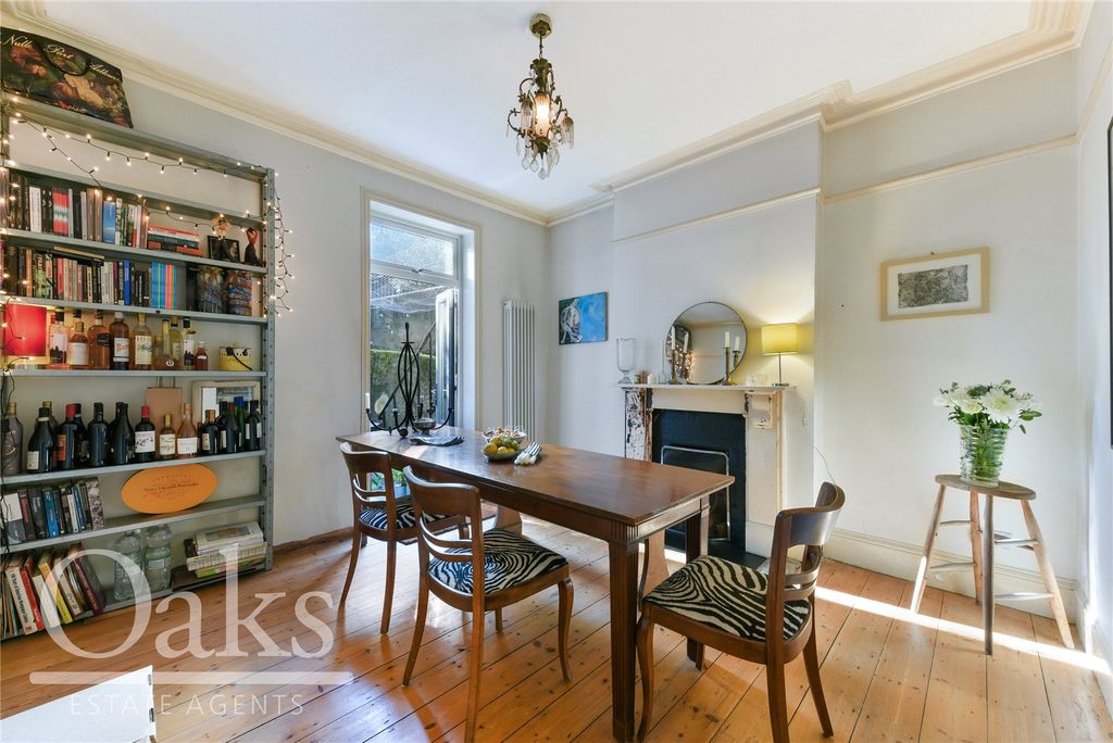 Property photo 3 of 15 Picture No. 05