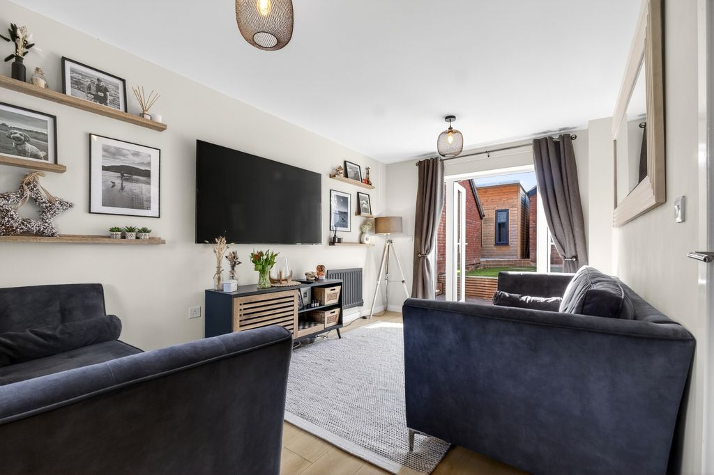 Property photo 2 of 15 Living Room