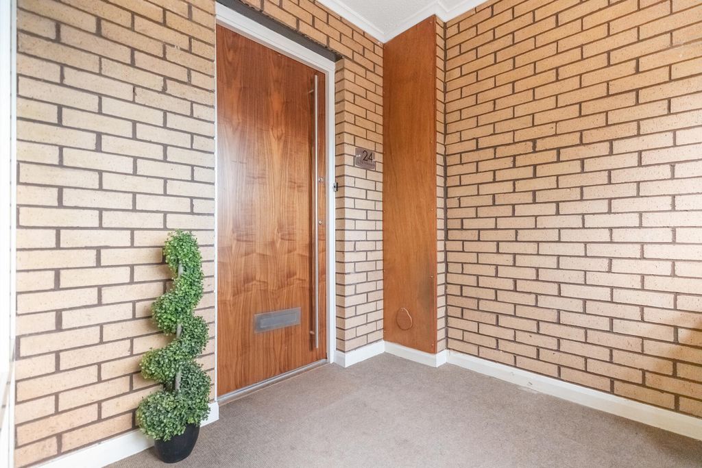 Property photo 3 of 24 Hallway