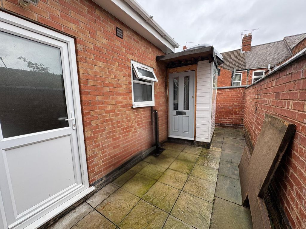 Property photo 2 of 15 Back Garden