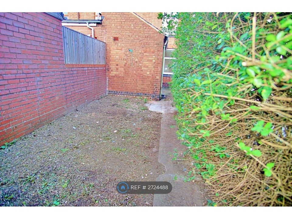 Property photo 2 of 23