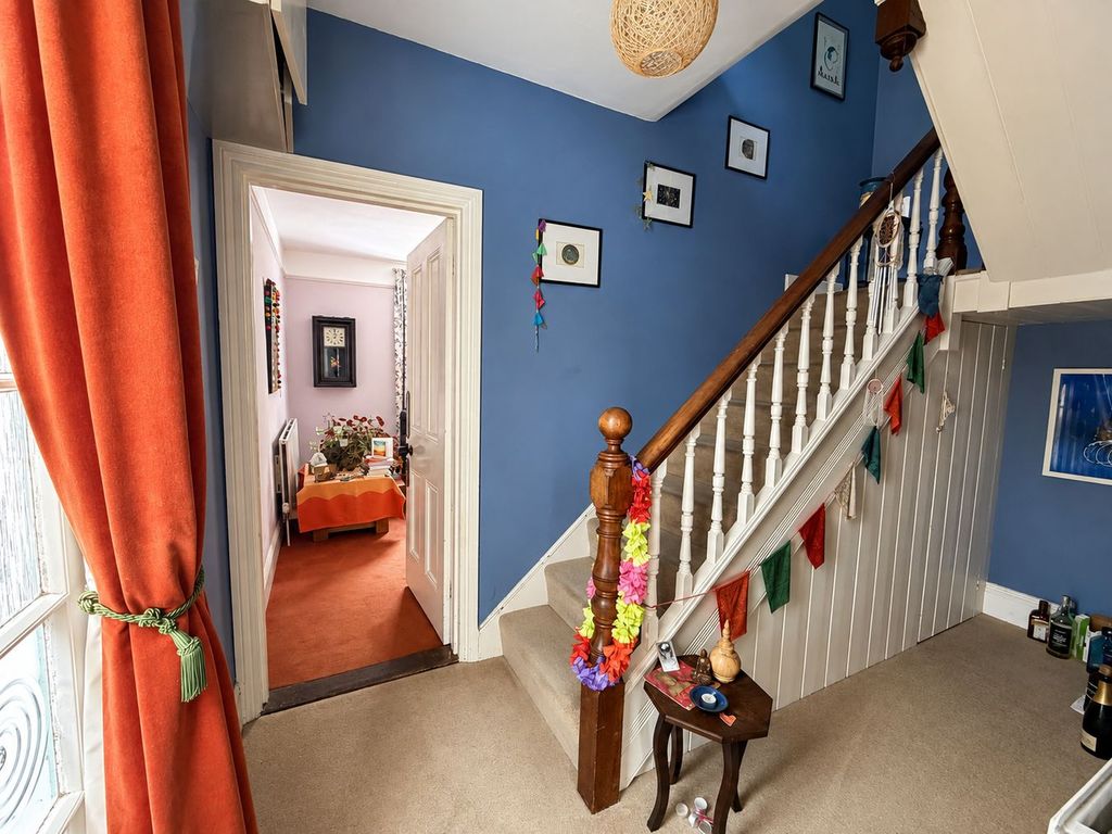 Property photo 3 of 21