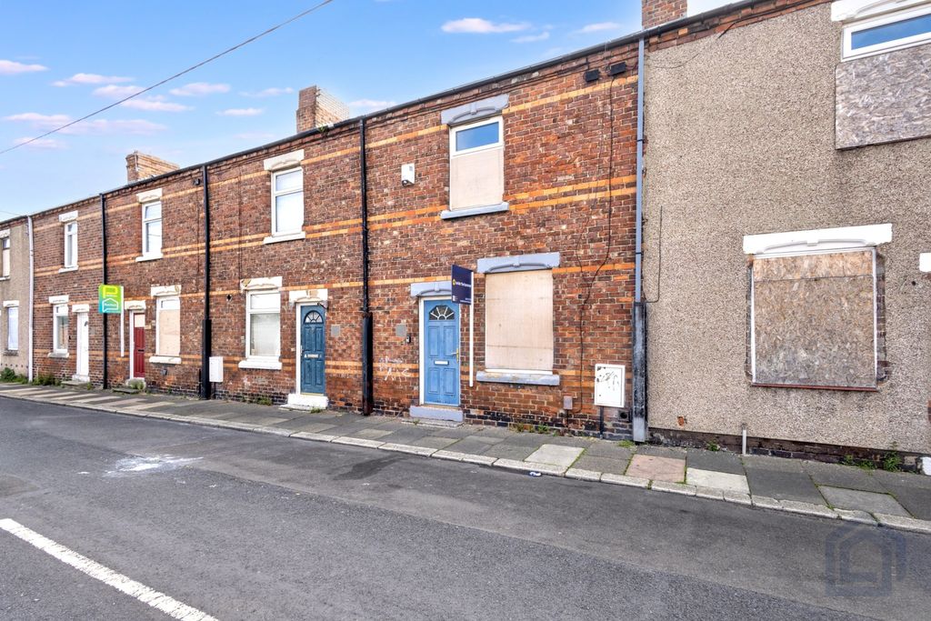 Property photo 2 of 11