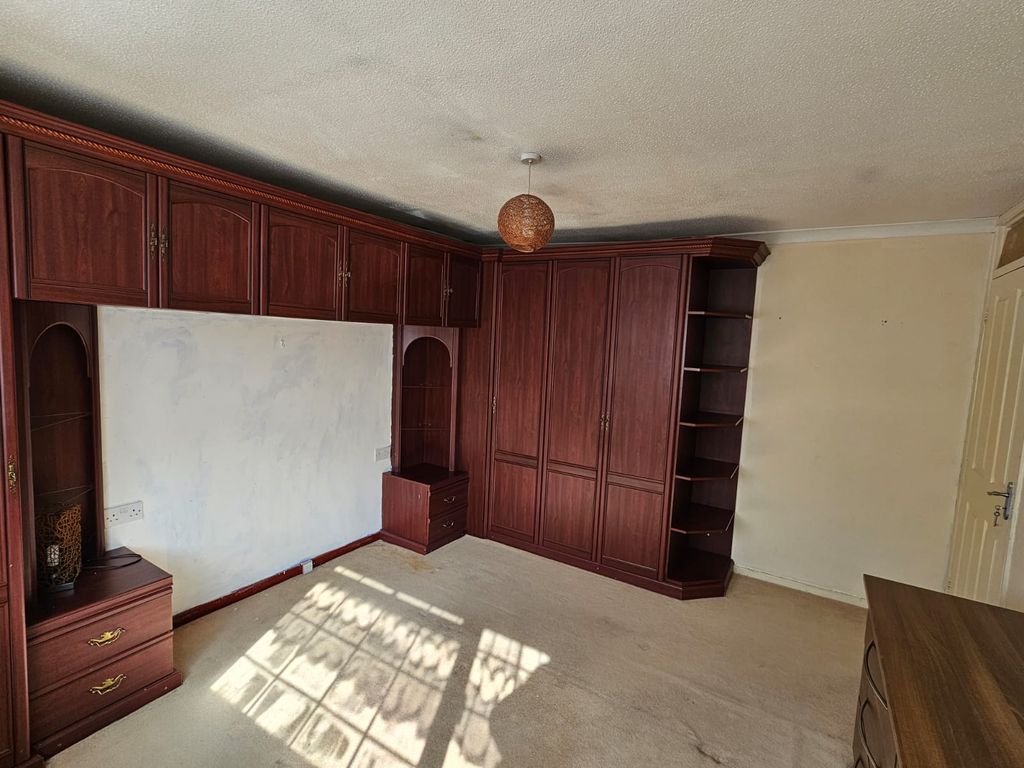 Property photo 3 of 15 Photo 15