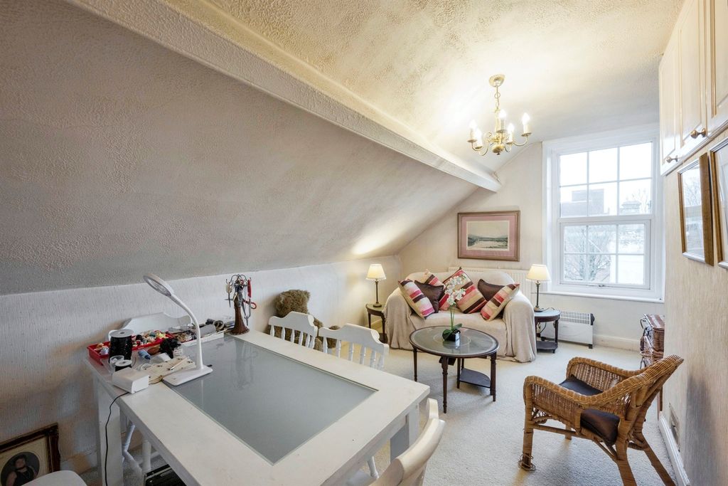 Additional image 15 of 6 bed end terrace house for saleRegent Square, Town, Doncaster DN1