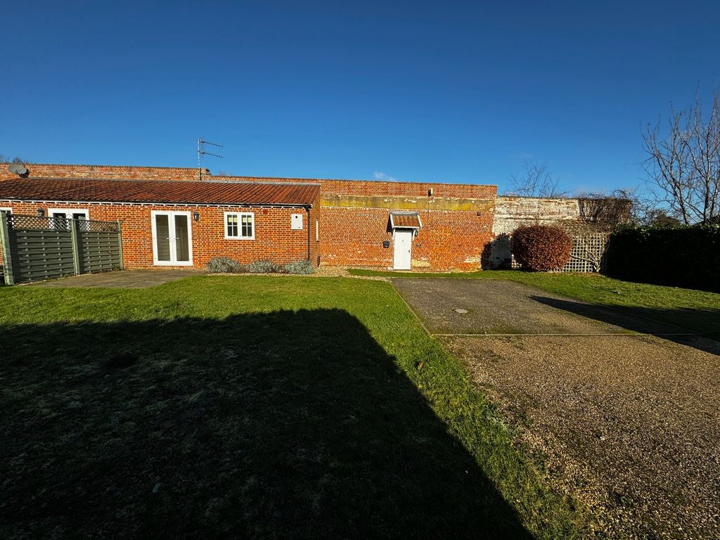 Property photo 1 of 21 Front