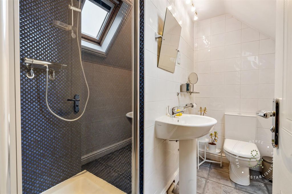 Additional image 51 of 5 bed town house for saleBarquentine Place, Cardiff Bay CF10