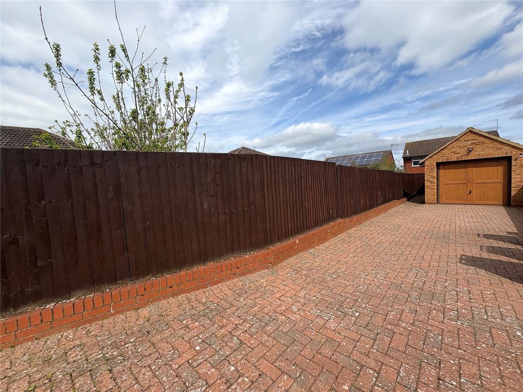 Property photo 3 of 29 Picture No. 12