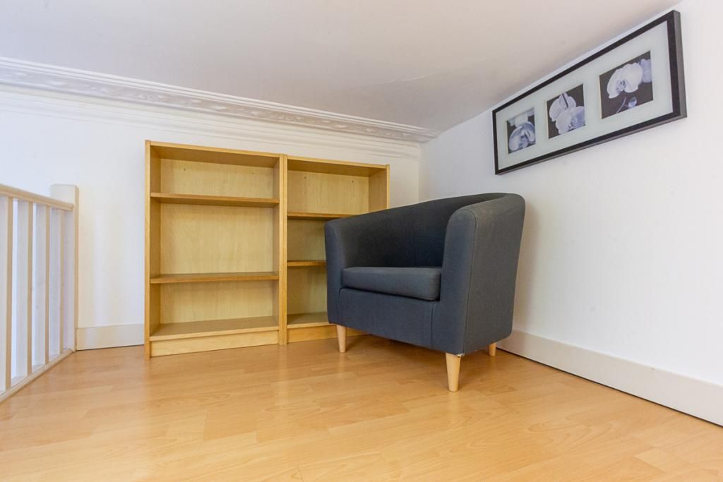 Property photo 3 of 11 Gallery